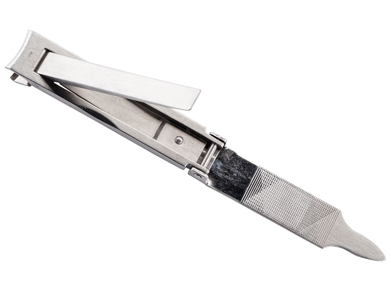 Alpen Nagelknipser, Stahl AISI 420 rostfrei, satiniert, ausklappbare Feile und Nagelschieber, Leder